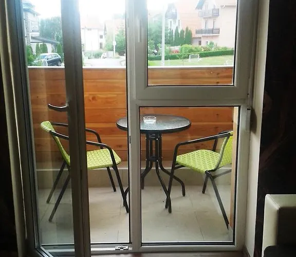 Centar! Lara Apartman *